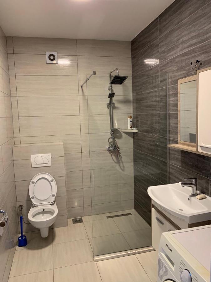 Plis Apartments 'Prishtina' プリシュティナ エクステリア 写真